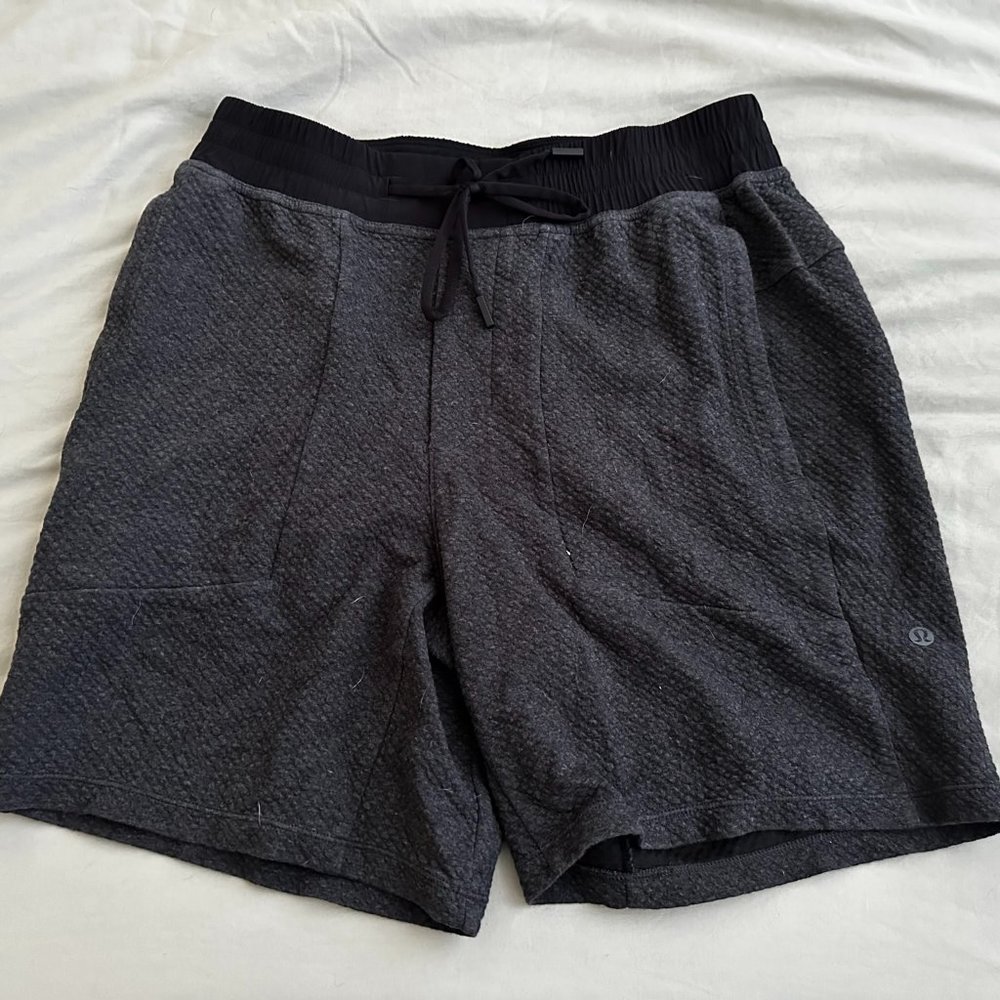 LuluLemon At Ease Shorts 7"